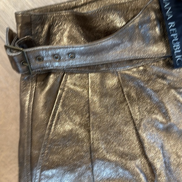 Gold Banana Republic Leather Shorts - Picture 4 of 6